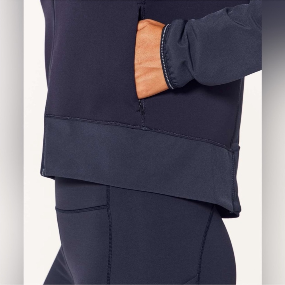 Lululemon || Cardio Squad Jacket in Midnight Navy 6 - Picture 5 of 15